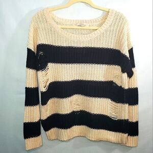 Olive and Oak Women's Sweater Tan & Black Size Large - Cozy Chic Essentials!